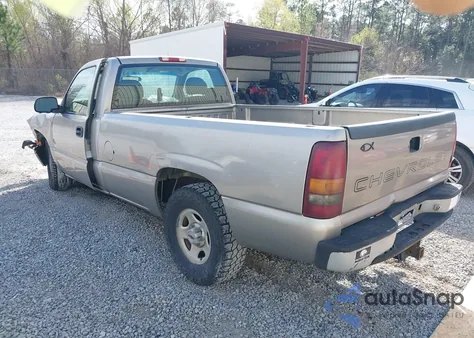 2000 Chevrolet Silverado 1500 z USA, uszkodzony, nr VIN 1GCEC14V5YE423437